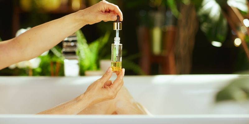 Best Essential Oils for a Relaxing Bath Experience