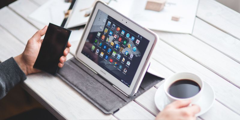 Top Travel Apps 2025: Essential Tools for Modern Travelers