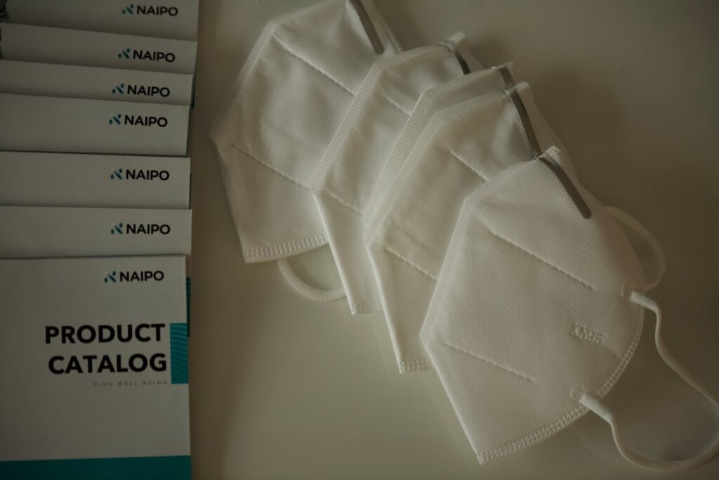 Photo neutral linen outfits