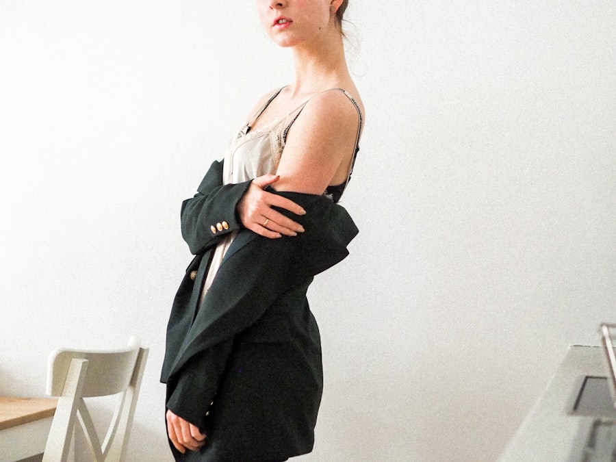 Photo flattering figure dresses
